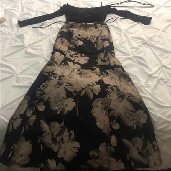 Prom Dress #blackandgold - Picture 2 of 4